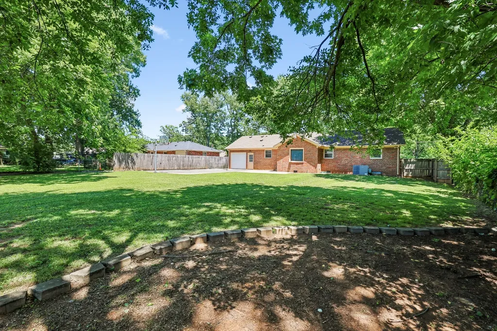 1419 Avon Road Murfreesboro TN 37129