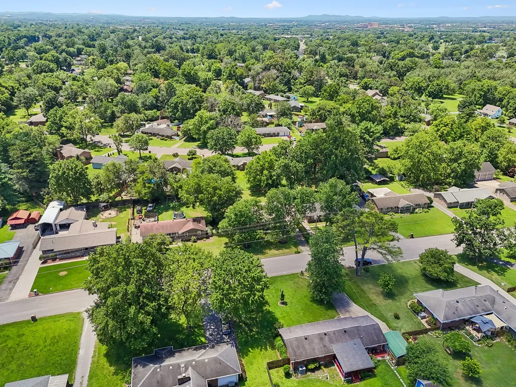 1419 Avon Road Murfreesboro TN 37129