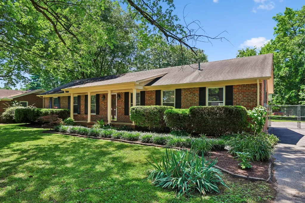1419 Avon Road Murfreesboro TN 37129
