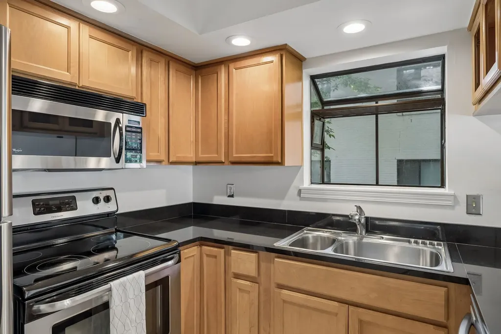 1939 Capers Avenue Nashville TN 37212