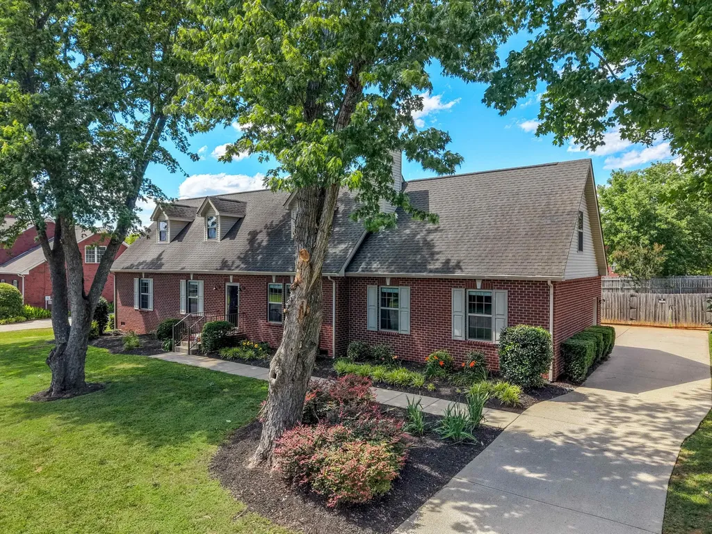 1318 Tomahawk Trace Murfreesboro TN 37129
