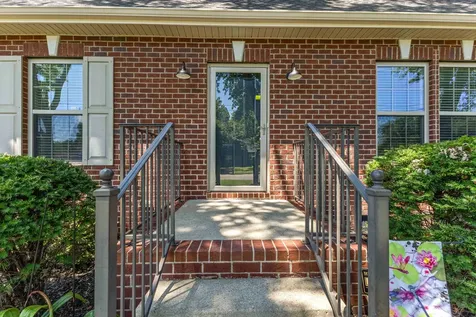 1318 Tomahawk Trace Murfreesboro TN 37129
