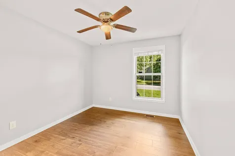 1318 Tomahawk Trace Murfreesboro TN 37129