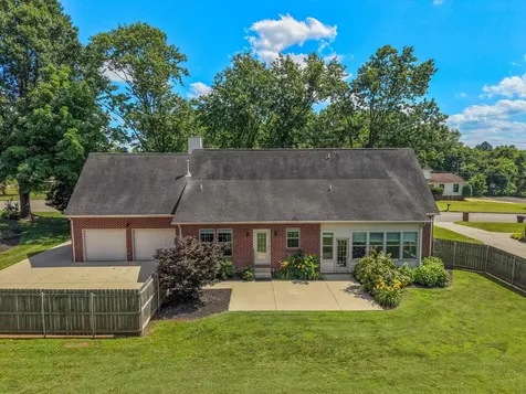 1318 Tomahawk Trace Murfreesboro TN 37129