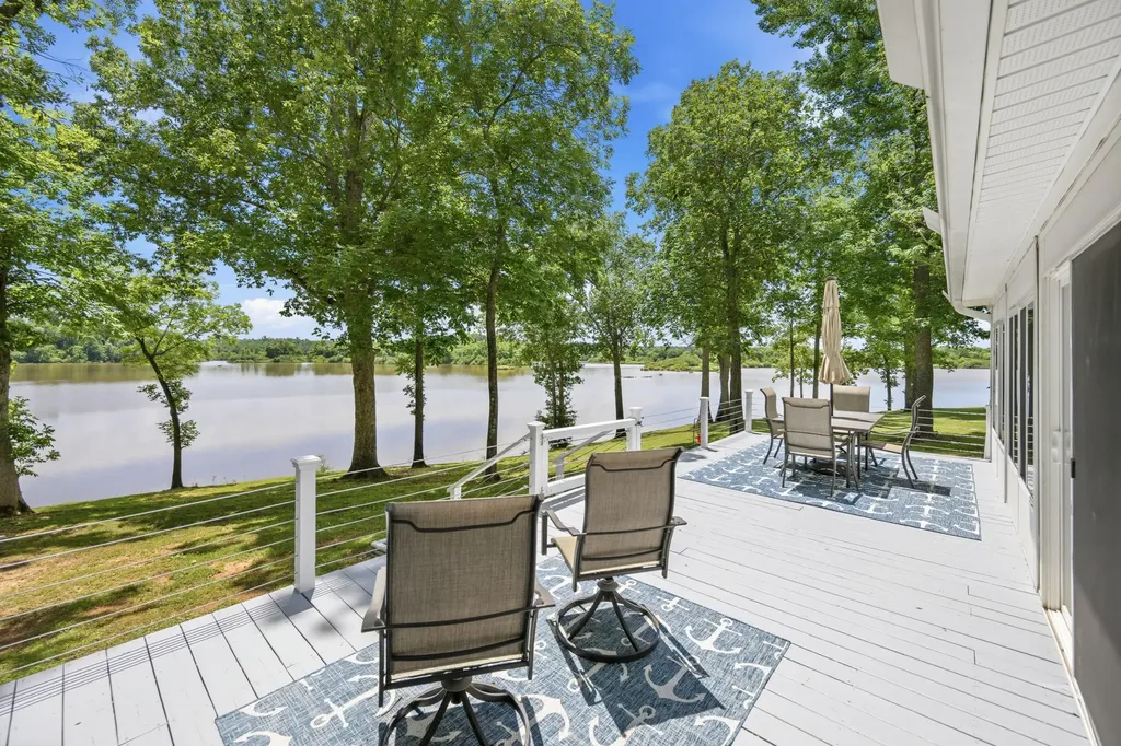 49 Wild Goose Point Parsons TN 38363