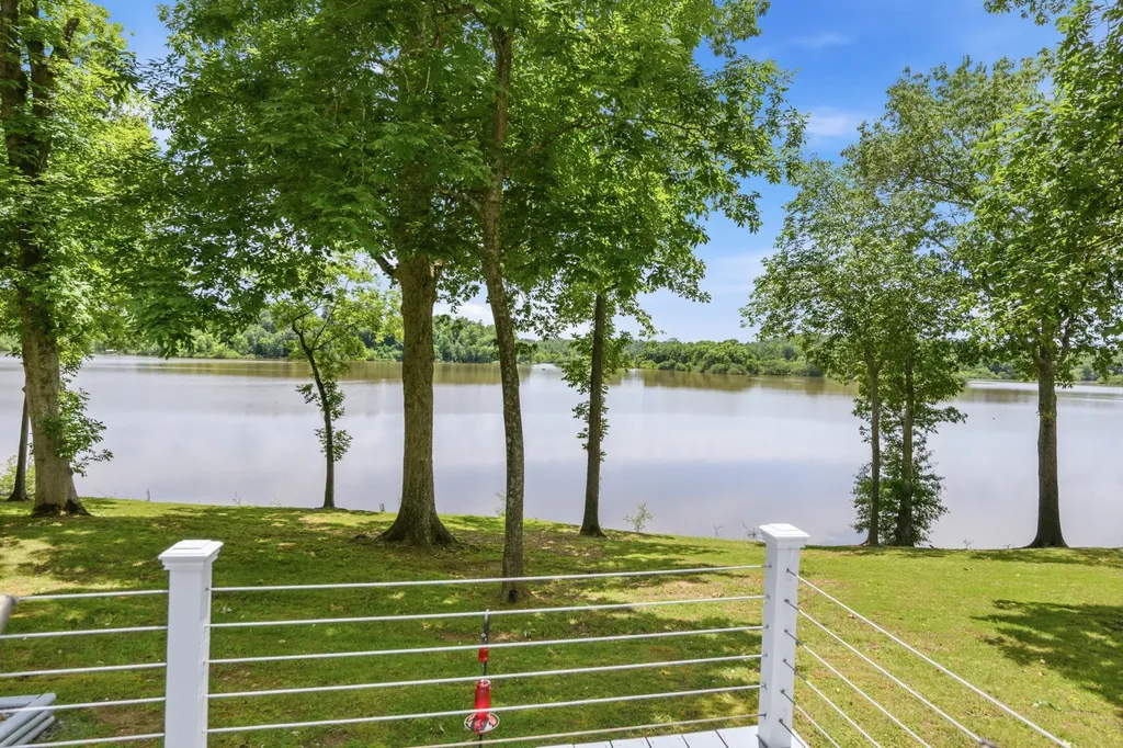 49 Wild Goose Point Parsons TN 38363