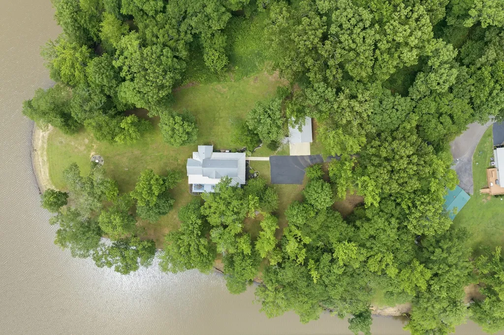 49 Wild Goose Point Parsons TN 38363