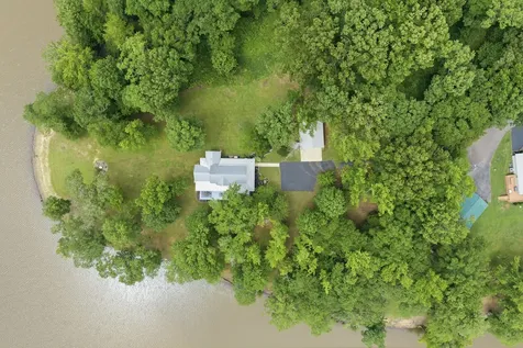 49 Wild Goose Point Parsons TN 38363