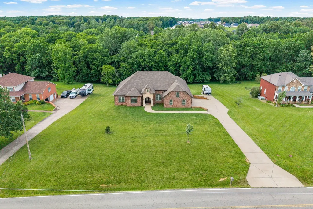 2447 Pleasant View Road Pleasant View TN 37146