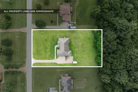 2447 Pleasant View Road Pleasant View TN 37146