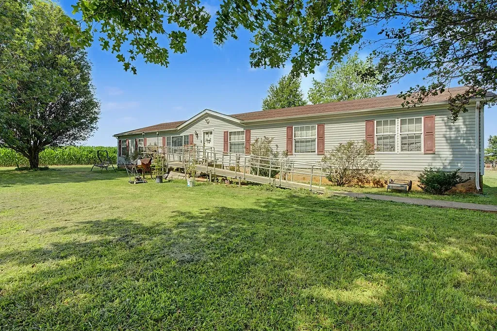 1955 Guthrie Road Guthrie KY 42234