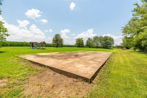 1955 Guthrie Road Guthrie KY 42234