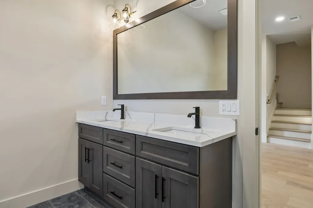 901 S 13th Street Nashville TN 37206