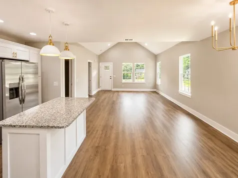 108 Phillips Road Charlotte TN 37036