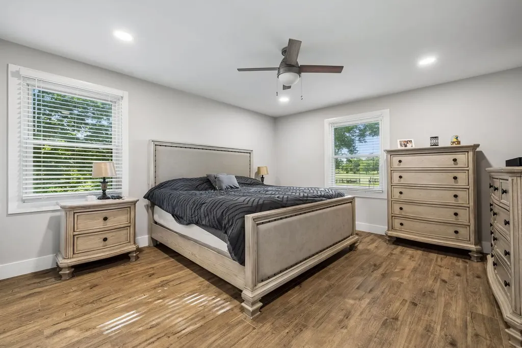4579 Old Coopertown Road Greenbrier TN 37073