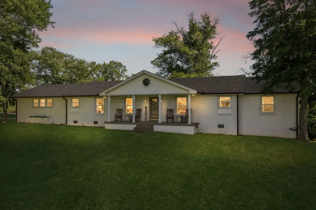 4579 Old Coopertown Road Greenbrier TN 37073