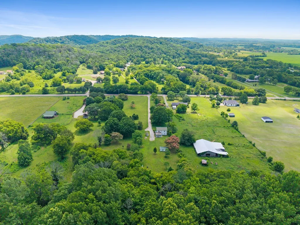 2097 Carters Creek Pike Franklin TN 37064