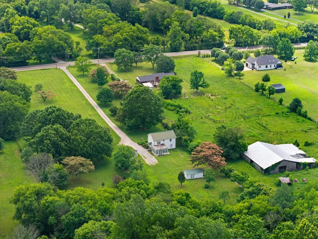 2097 Carters Creek Pike Franklin TN 37064