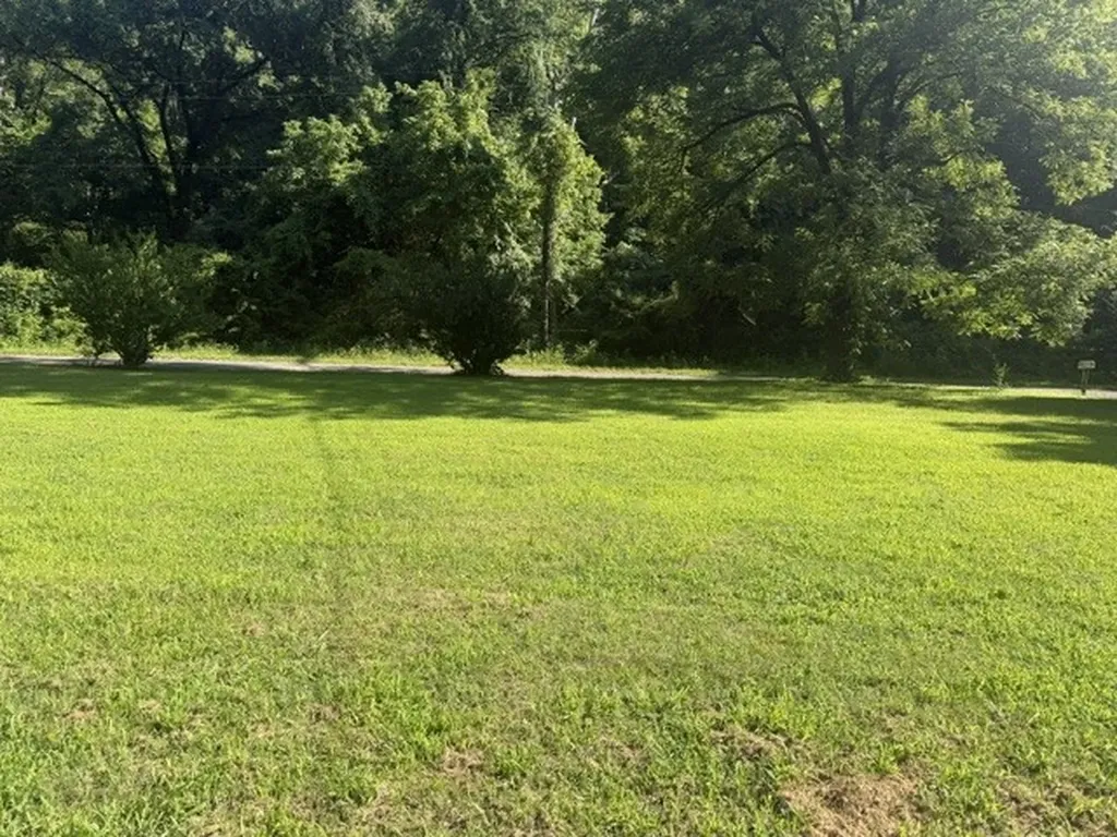 1040 Chestnut Road Ashland City TN 37015