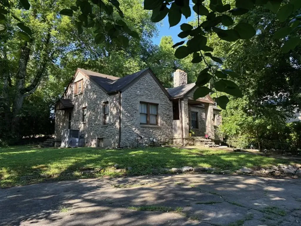 417 Haynes Street 419 Lewisburg TN 37091