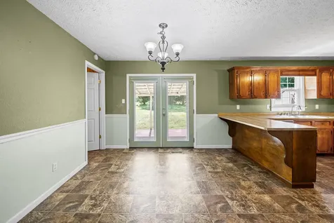 103 Hazelnut Avenue Camden TN 38320