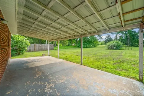 103 Hazelnut Avenue Camden TN 38320