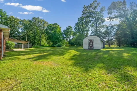 103 Hazelnut Avenue Camden TN 38320