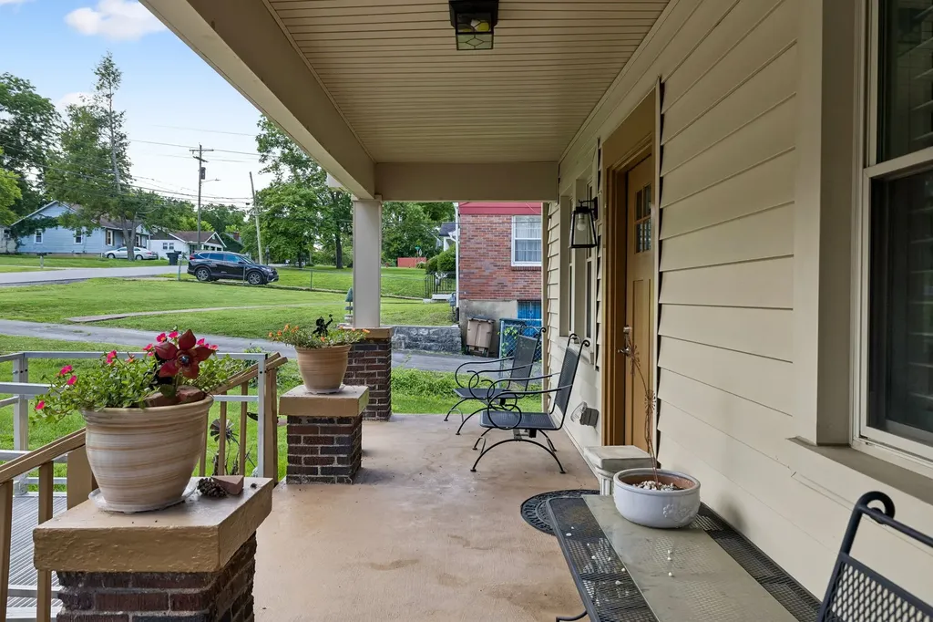 3829 Burrus Street Nashville TN 37216