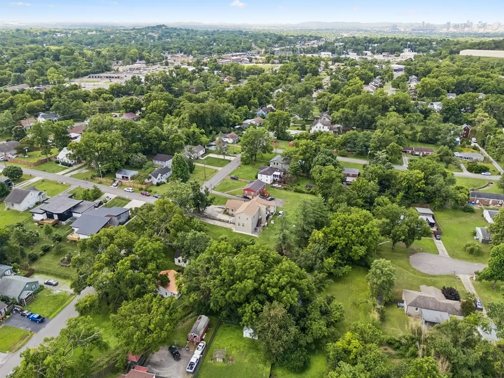 3829 Burrus Street Nashville TN 37216