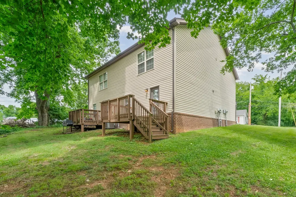 754 Robb Avenue Clarksville TN 37040