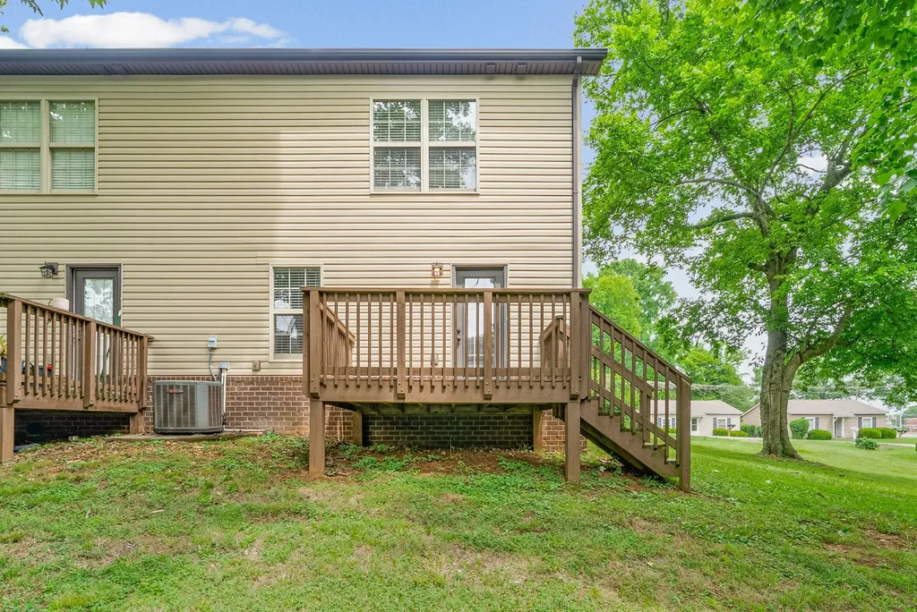 754 Robb Avenue Clarksville TN 37040