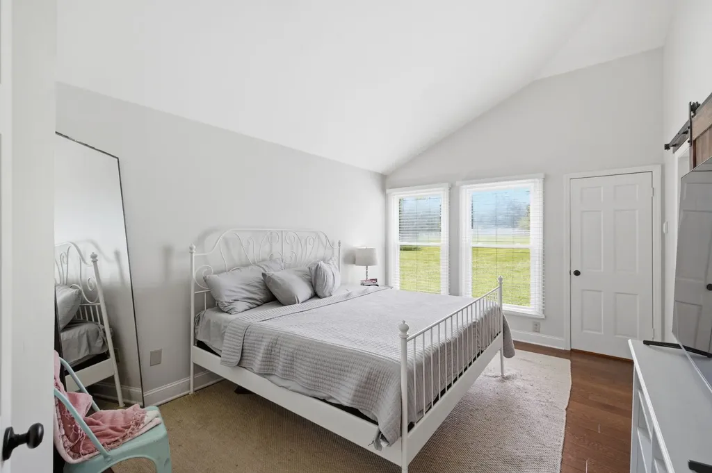 1061 Cliff White Road Columbia TN 38401