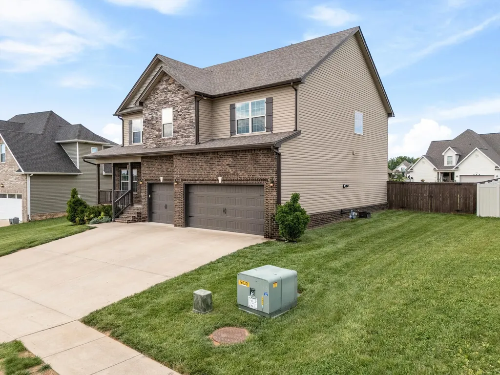129 Chisum Court Clarksville TN 37043