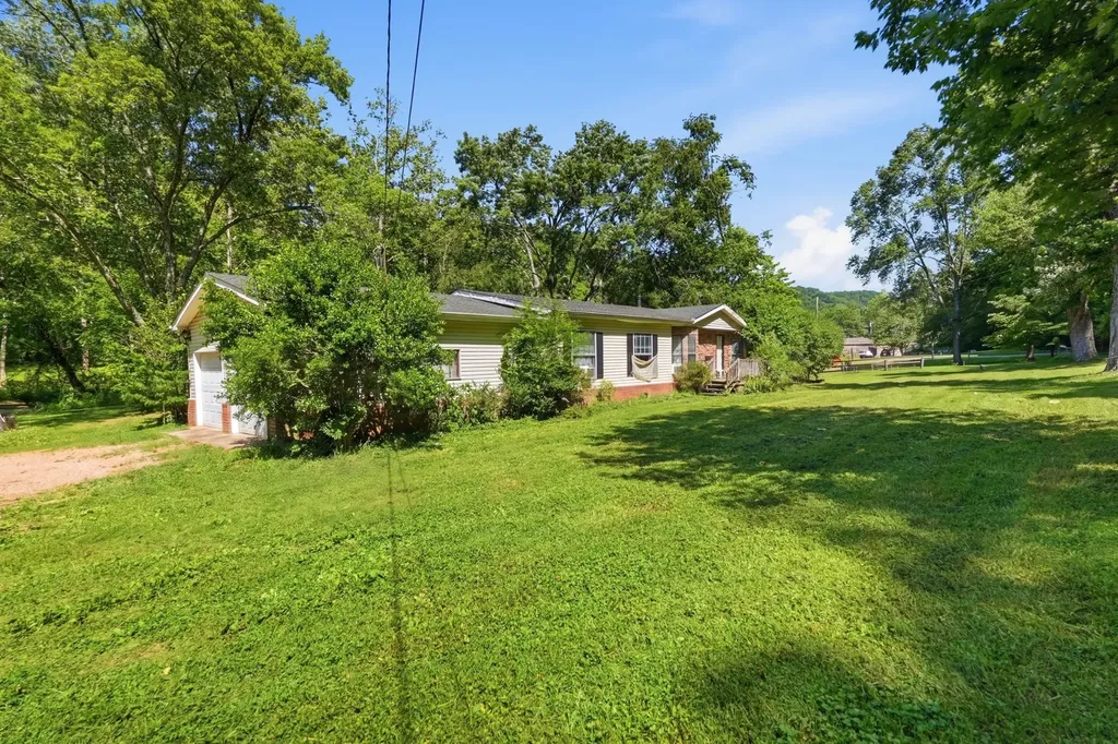 2420 Baker Road Goodlettsville TN 37072