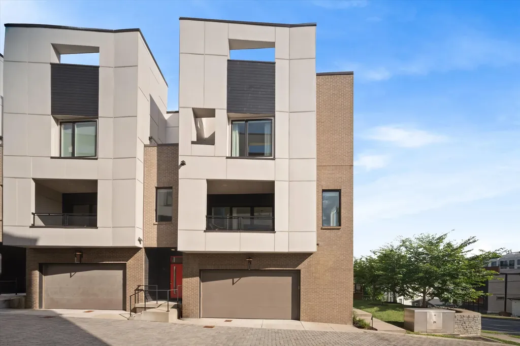 1242 2nd Ave, S Nashville TN 37210
