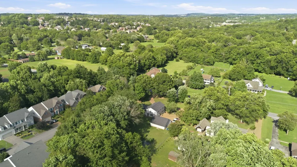 6544 Redmond Lane Nashville TN 37211