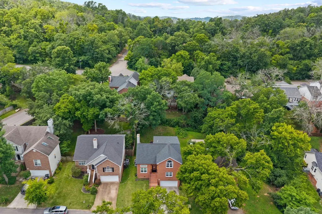 1009 Elmshade Lane Nashville TN 37211