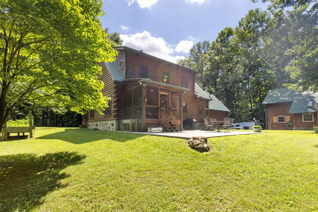 1065 Lee Greer Road Ashland City TN 37015