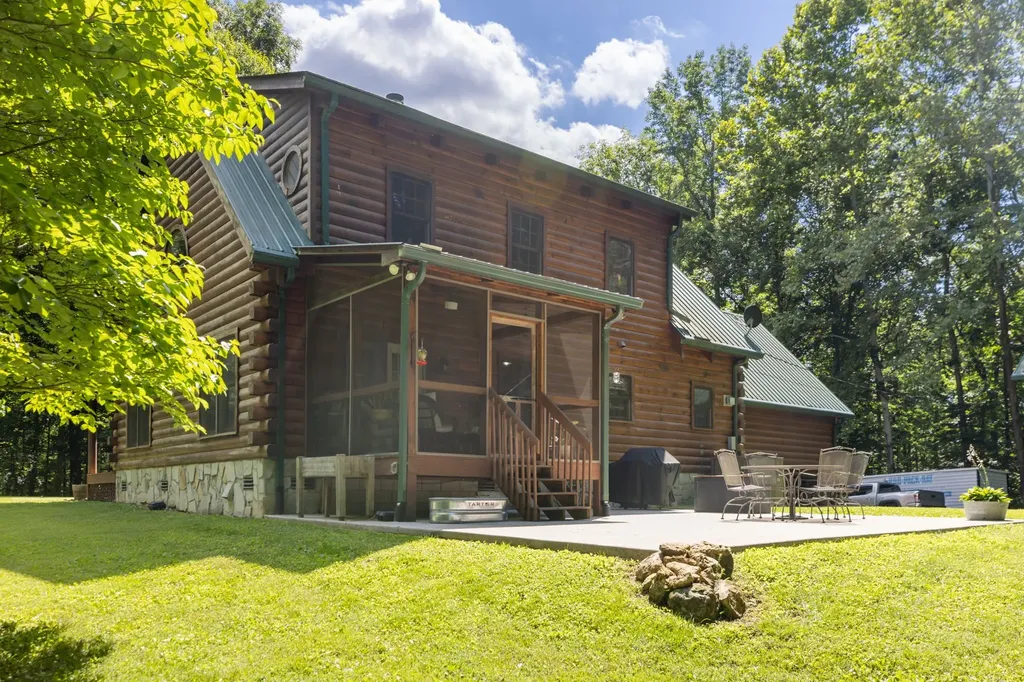 1065 Lee Greer Road Ashland City TN 37015