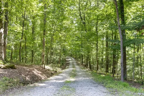 1065 Lee Greer Road Ashland City TN 37015