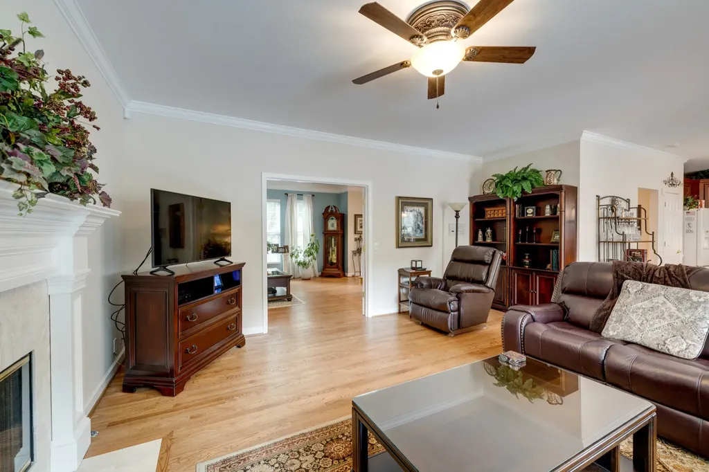 785 Glen Oaks Drive Franklin TN 37067