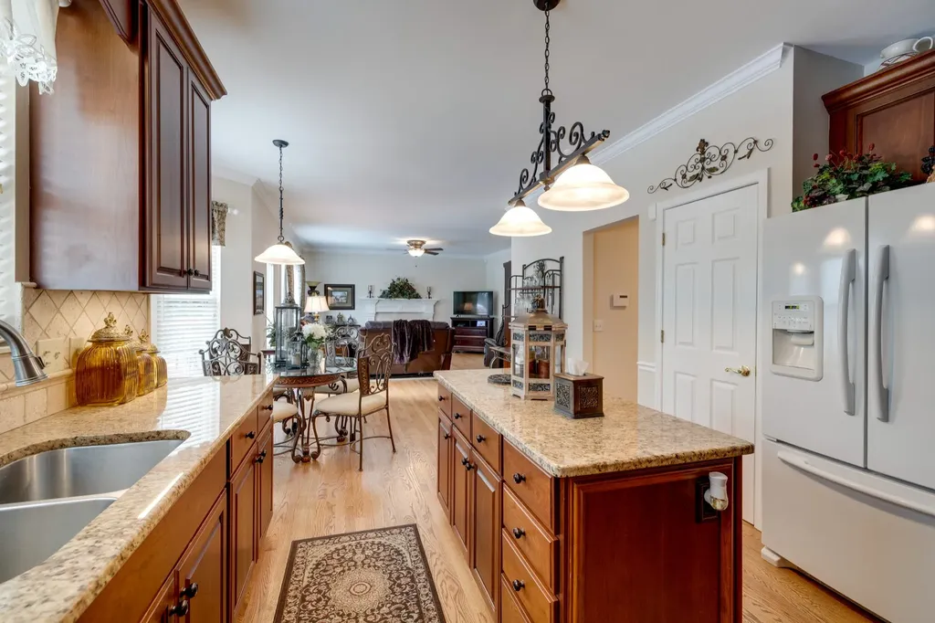785 Glen Oaks Drive Franklin TN 37067