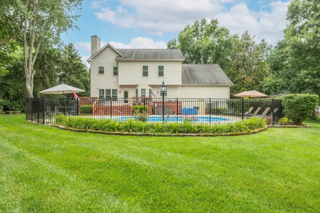 785 Glen Oaks Drive Franklin TN 37067