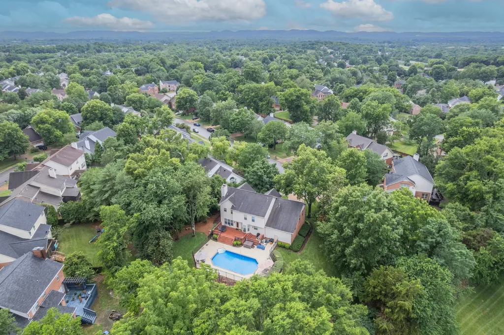 785 Glen Oaks Drive Franklin TN 37067