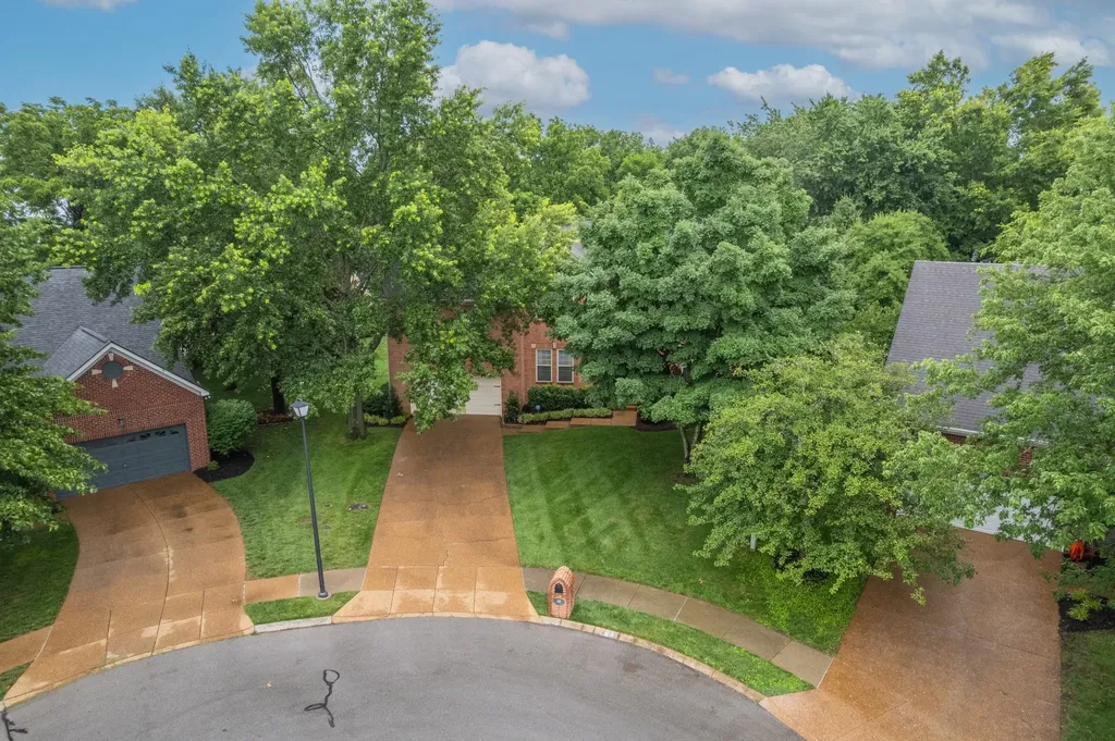 785 Glen Oaks Drive Franklin TN 37067
