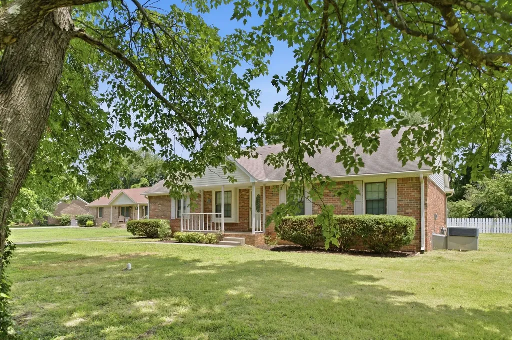 10044 Roanoke Drive Murfreesboro TN 37129