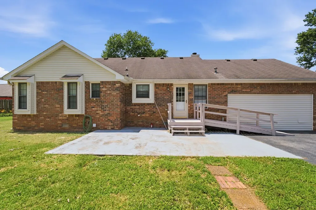 10044 Roanoke Drive Murfreesboro TN 37129