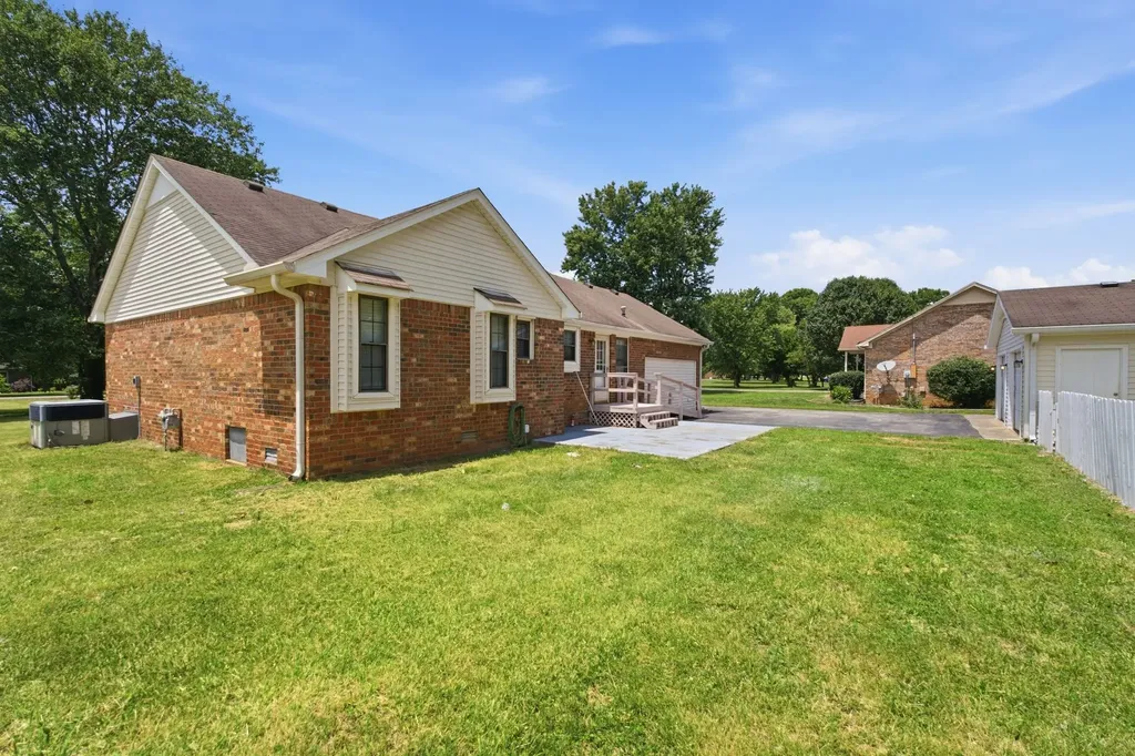 10044 Roanoke Drive Murfreesboro TN 37129
