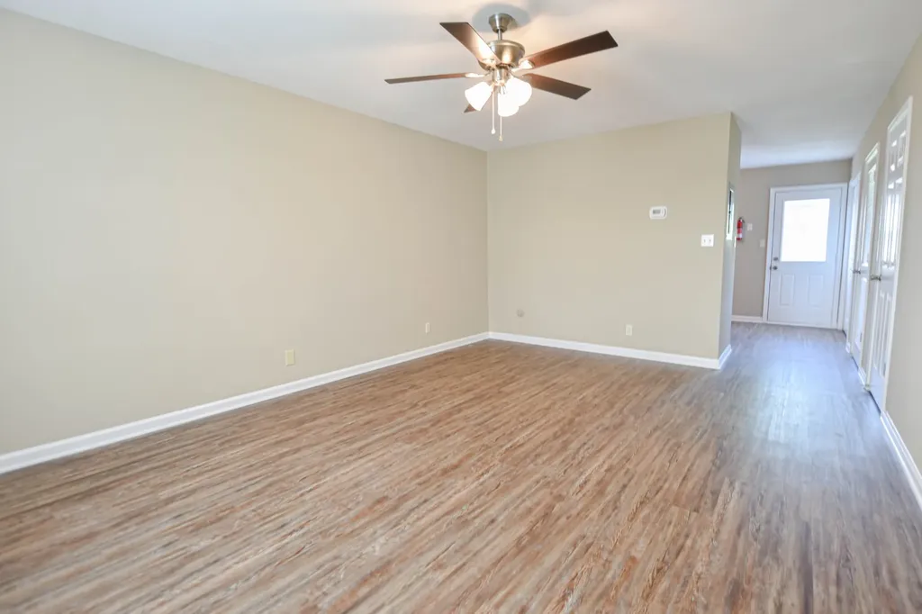 1030 W Creek Coyote Trail Clarksville TN 37042