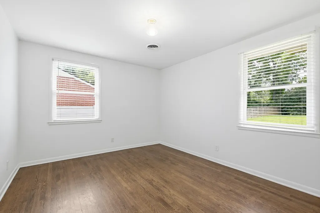 547 Harding Place Nashville TN 37211